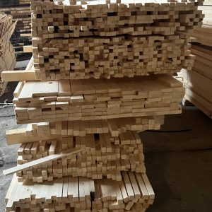 Įvairūs eglės medienos tašeliai, 14x28x2000